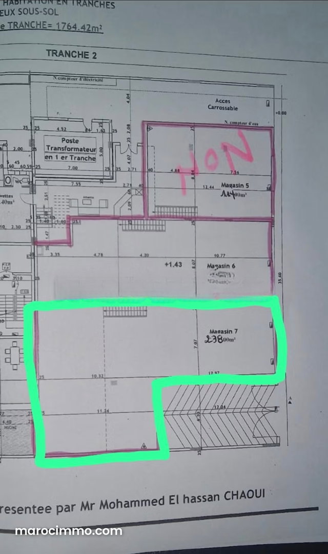 Louez le local idéal à Guéliz. Superficie 242 m² — 3