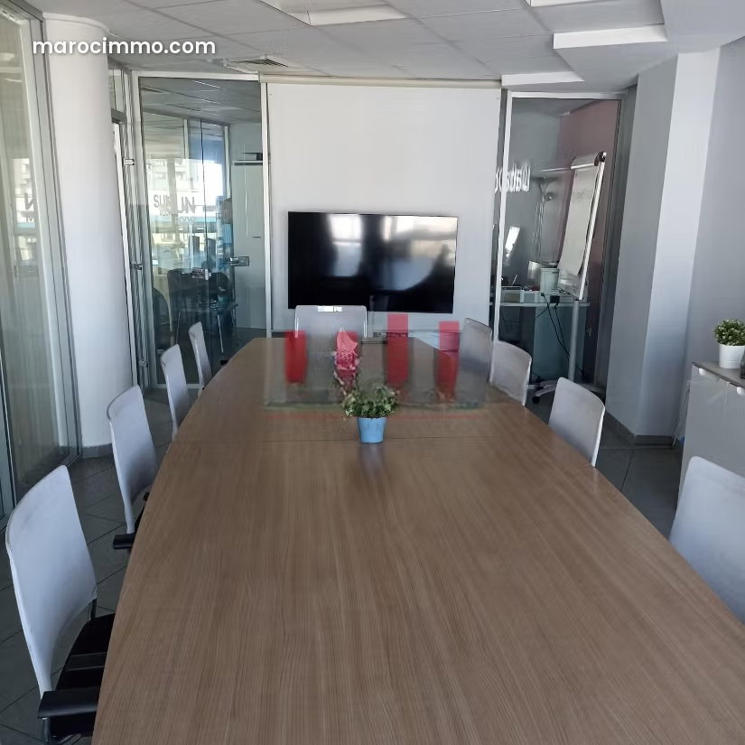 256 m² Air-Conditioned Office with Parking, Moulay Youssef, Casablanca — Casablanca