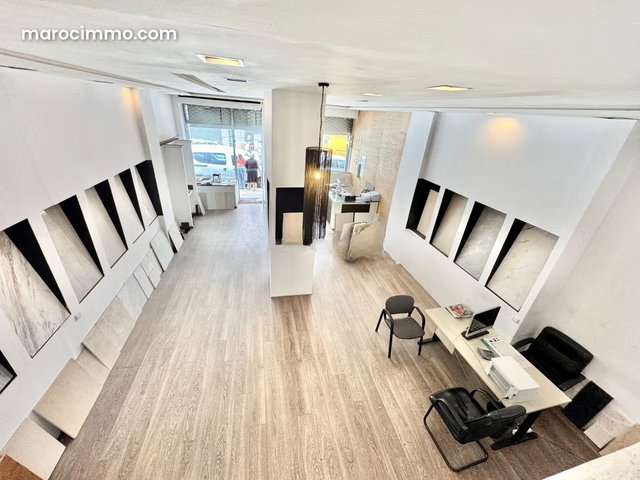 Très beau showroom 100 m² à la vente — 5
