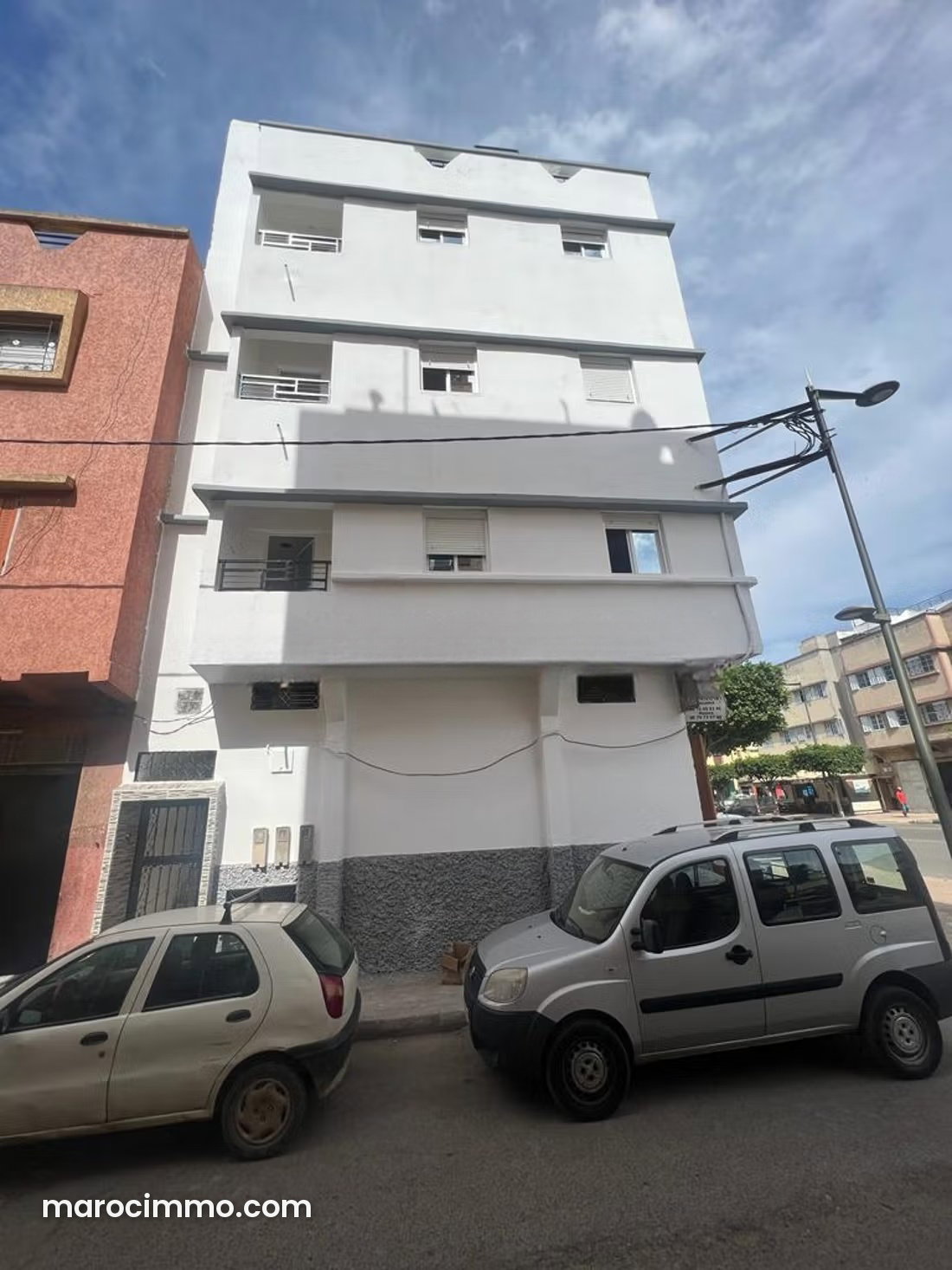 9-Room House in Assam, Kenitra, with Apartments and Commercial Units — Kenitra
