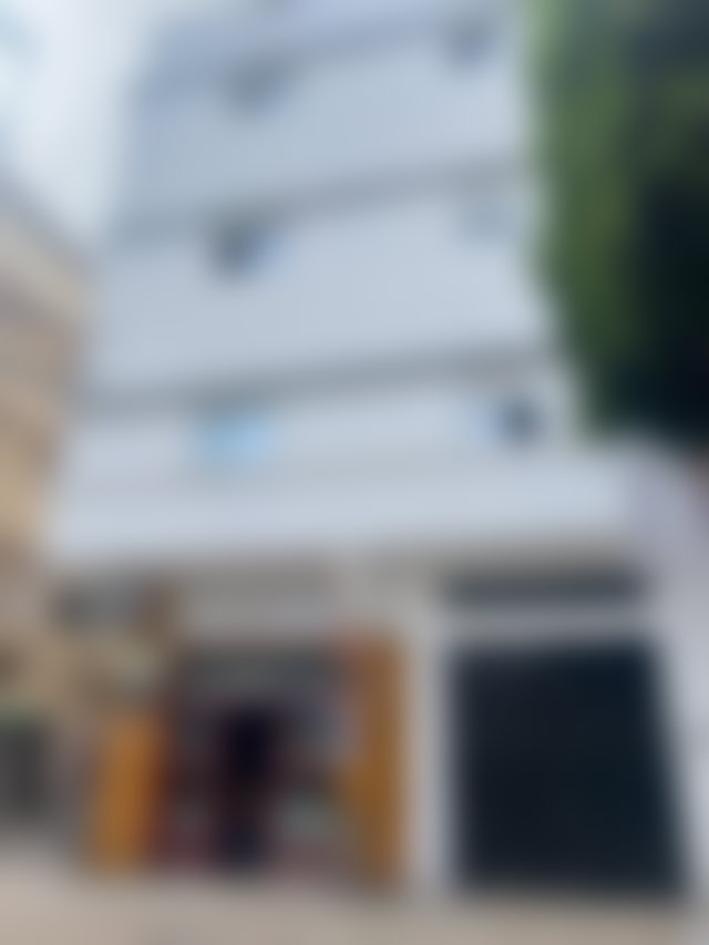 منزل زاوية مع محلات وشقق جاهزة للاستثمار بحي الصام القنيطرة — 2