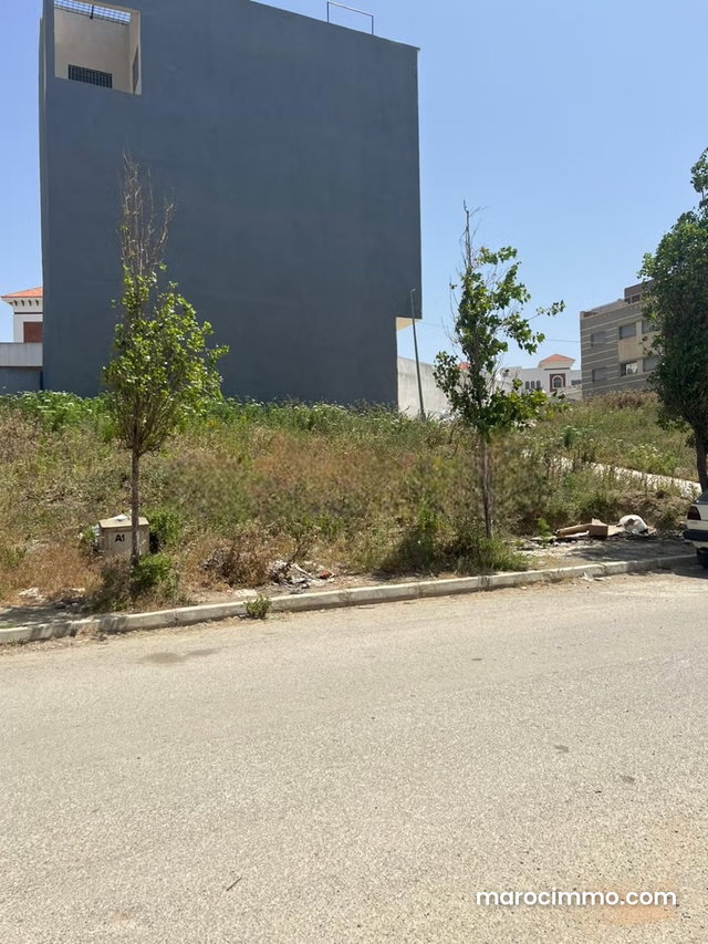 A Plot of Land Suitable for Building Three Floors — 4
