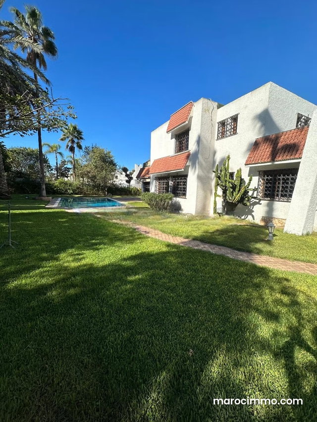 Villa à vendre à PARANFA Anfa Supérieur 1711m² — 4