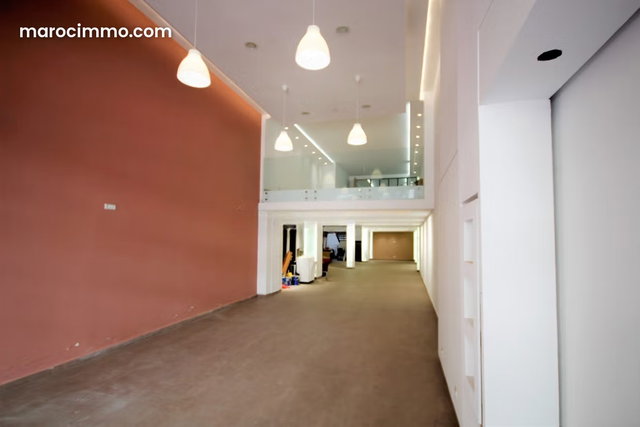 Rent commercial shop 390 m² premium Maarif ext — 3