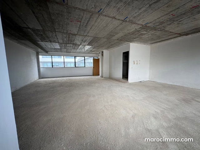 Bureau Neuf 365 M² En Location Sur CFC — 2