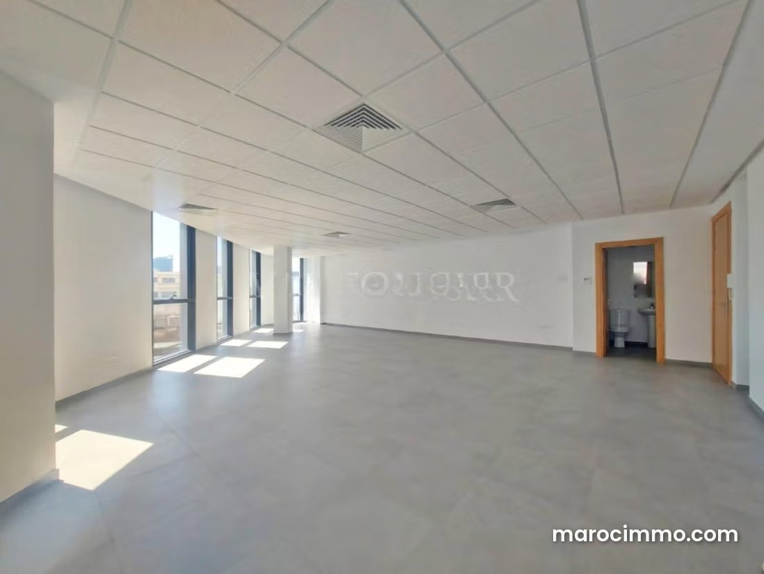 Brand-New 80 m² Office for Rent in Maârif Extension, Casablanca — Casablanca