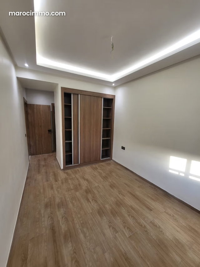 LOCATION Appartement Vide Victor Hugo — 4