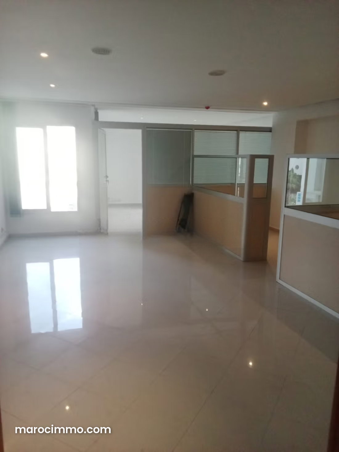 84 m² Office in Casablanca’s Quartier des Hôpitaux for Sale — Casablanca