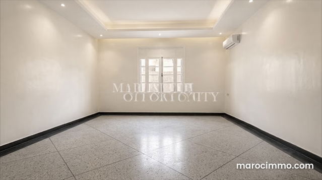 Location Bureau Professionnel de 106 m² à Guéliz — Marrakech