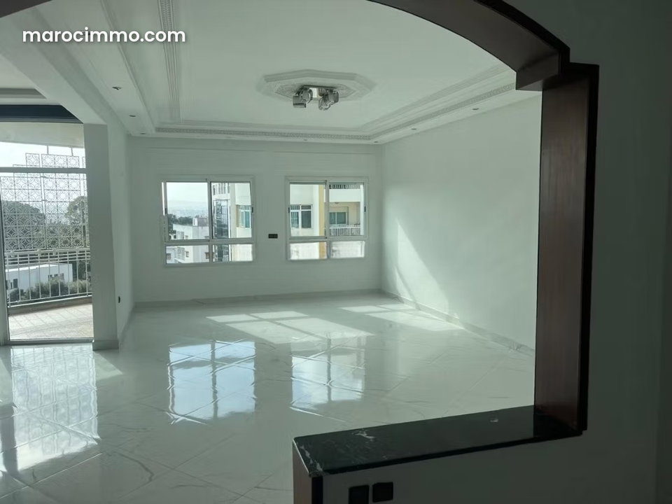 04 Bedroom Apartment For Sale in Iberia
