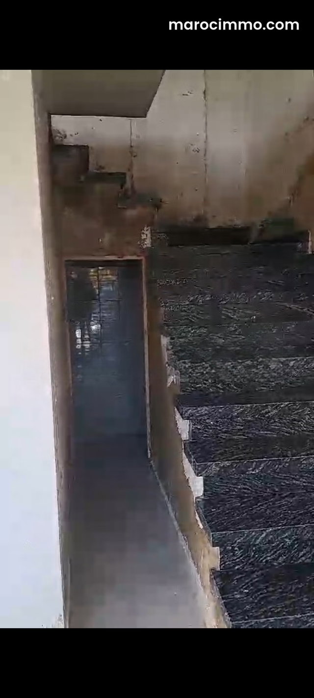 Local en location angle maarif extension — 2