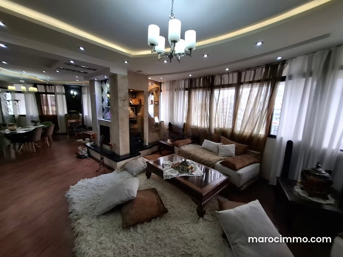 206 m² Apartment with 3 Bedrooms in Tangier City Center — Tangier