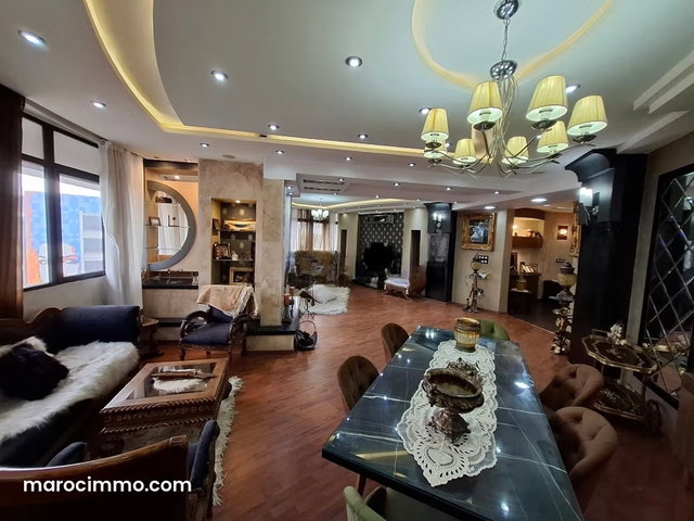 Luxury Modern Apartment in City Center — 3