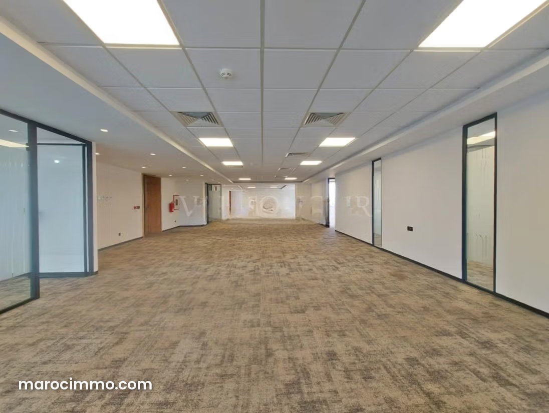 323 sq m Office with Balcony, Oasis District, Casablanca — Casablanca