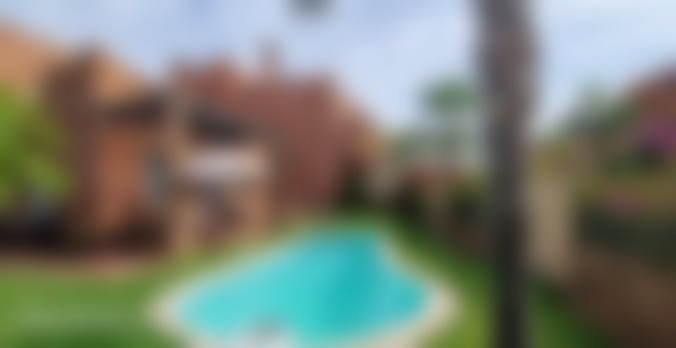 فيلا راقية مع مسبح وحديقة في بالمراية مراكش