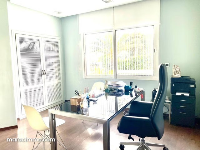 Commercial Villa 400 sqm CIL — 2