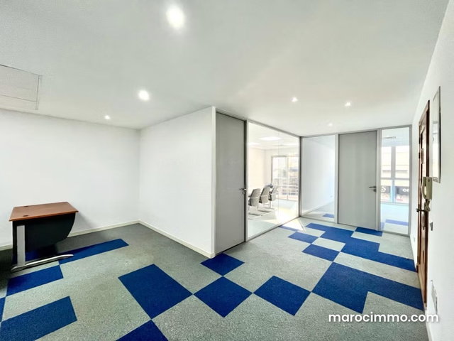 Plateau de bureau prime 134 m² racine — 2