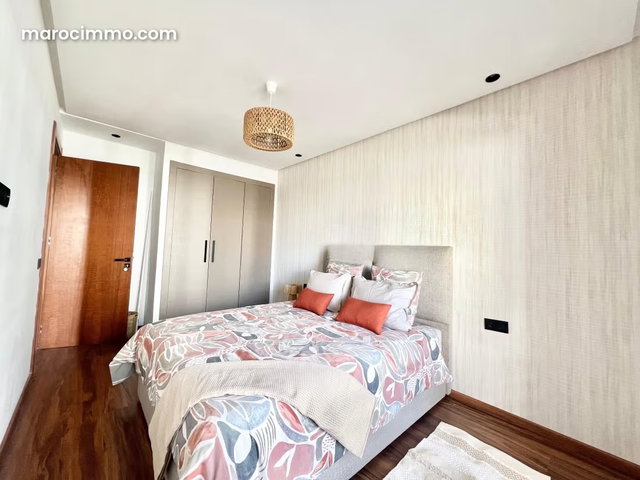 Joli appartement neuf — 3