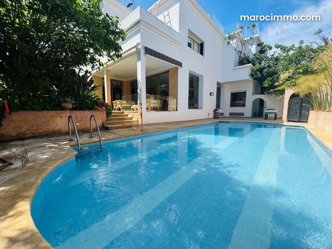 900 sqm Villa with Sea Views in Anfa, Casablanca, Swimming Pool and Garden — Casablanca