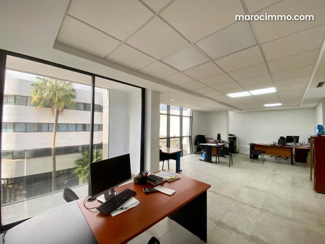 78 m² Office for Rent, Riviera, Casablanca, Glass Frontage — Casablanca