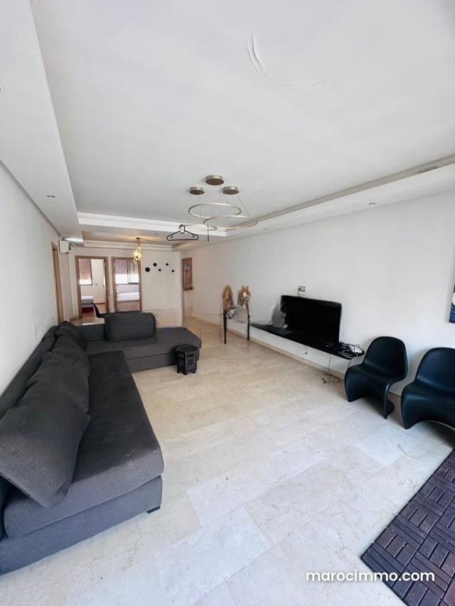 Appartement vide en location sur Bourgogne — 2