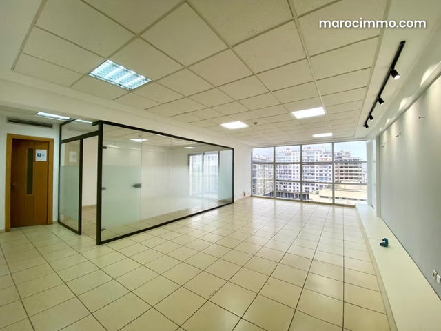Plateau de bureau 70 m² CENTRE VILLE — 4