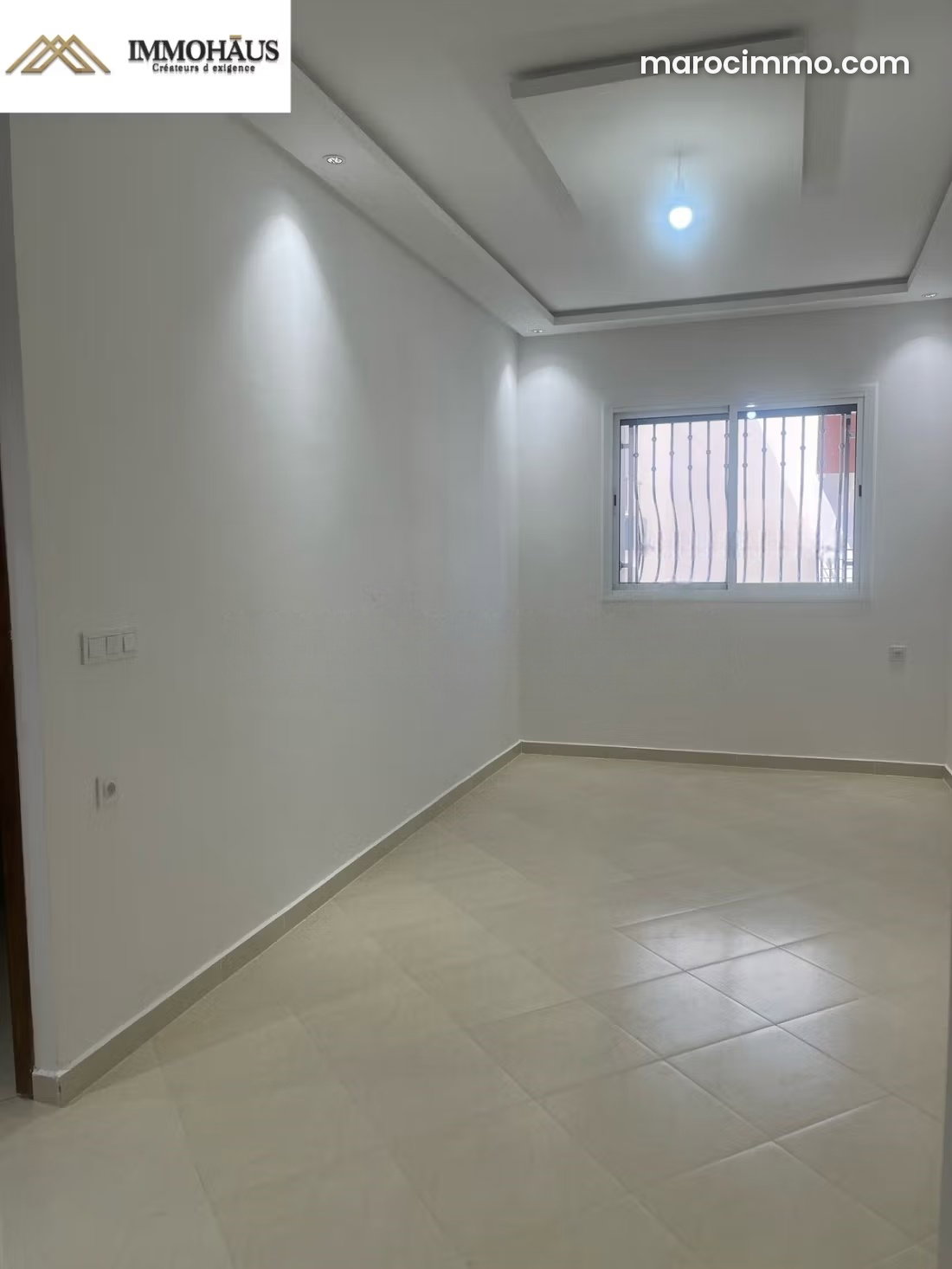 73 m² Office for Rent in Central Tangier — Tangier