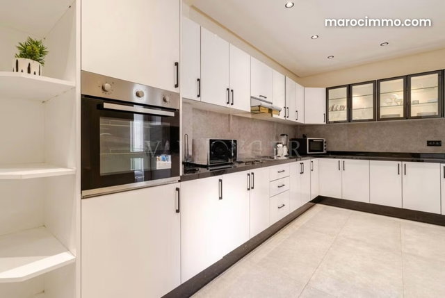 Magnificent Furnished Modern Apartment 175m2 in Racine, Casablanca — 4
