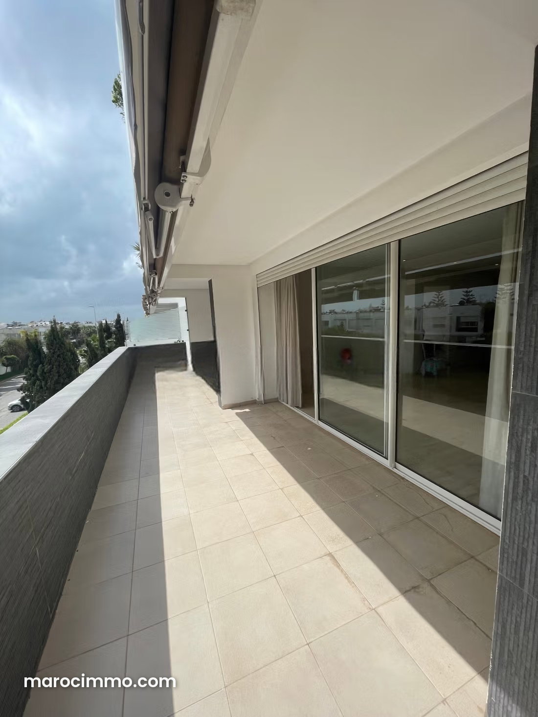 Appartement 220 m², 3 chambres avec terrasse à Dar Bouazza — Dar Bouazza