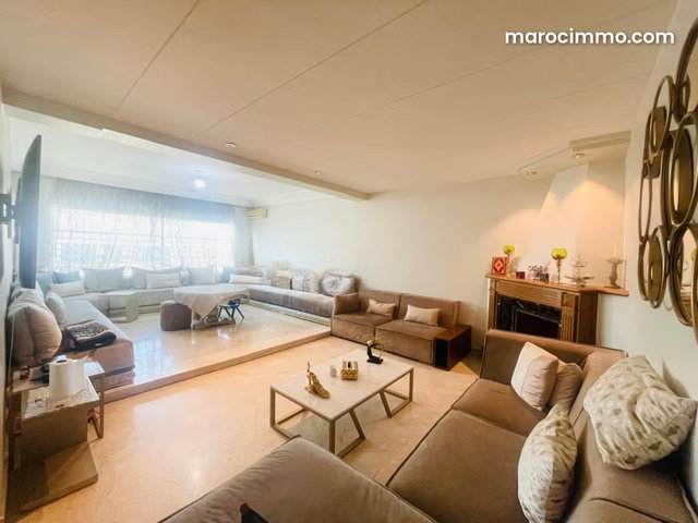 Vente bel appartement rue sebta 2 mars 150m² — 2