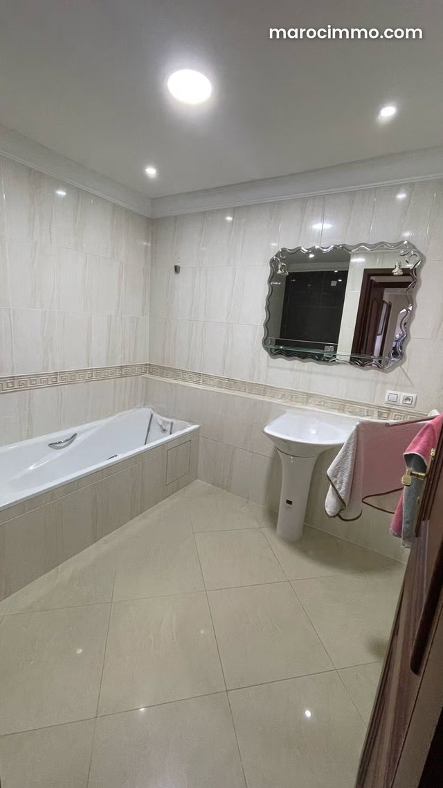 Somptueux Appartement de 3 chambres en vente à Iberia Tanger — 4