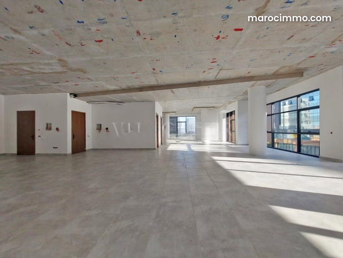 Bureau 920 m² à louer Sidi Maarouf, Casablanca — Casablanca
