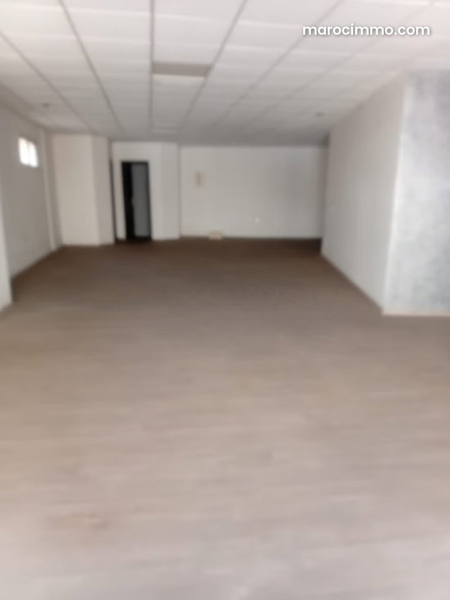 Building for Sale Empty Office Space City Center — 4
