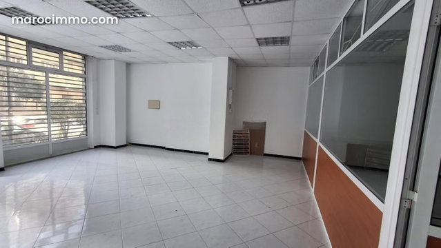Local commercial de 185m² à louer au centre ville — 3