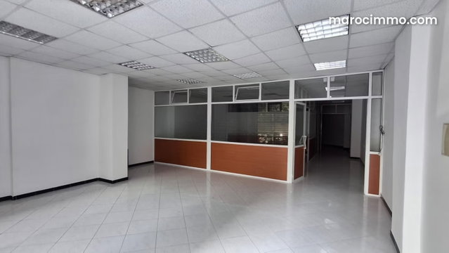 Local commercial de 185m² à louer au centre ville — 5