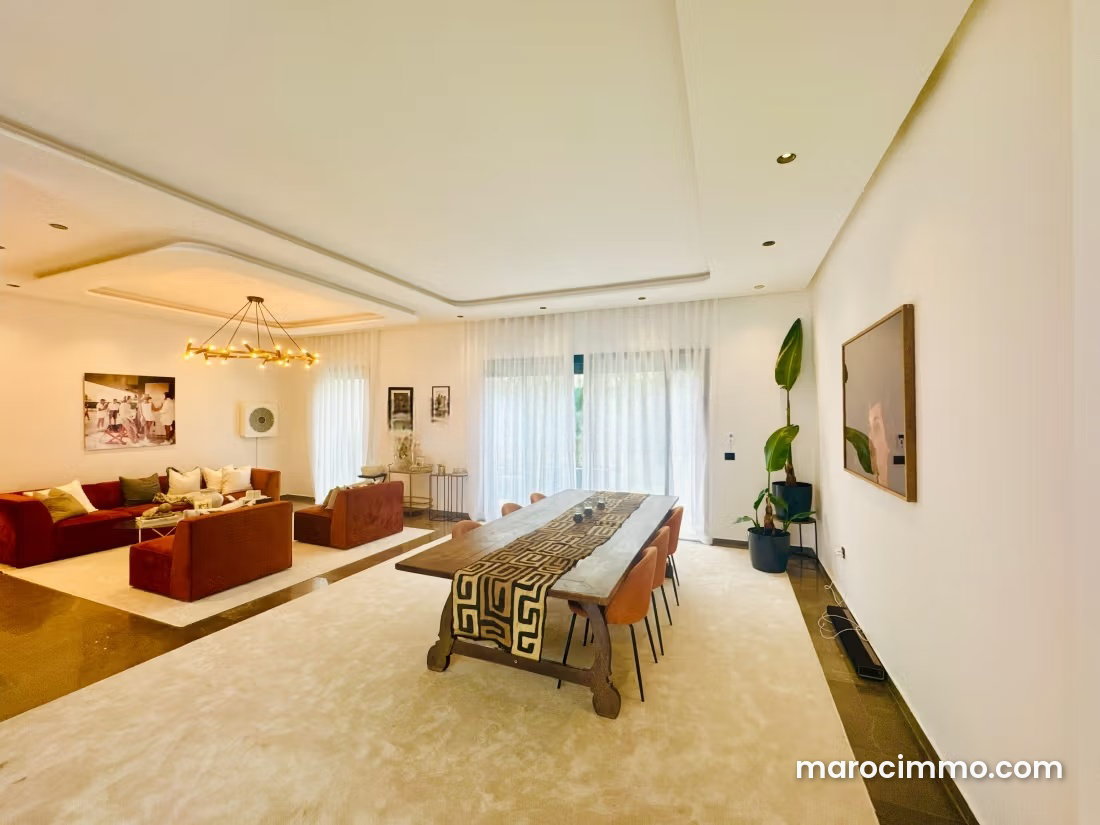 300 m² Villa with Pool and Garden, Aïn Diab, Casablanca — Casablanca