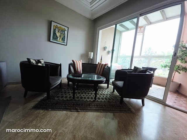 Top appartement meublé sans vis à vis avec terrasse couverte orienté Sud — 4