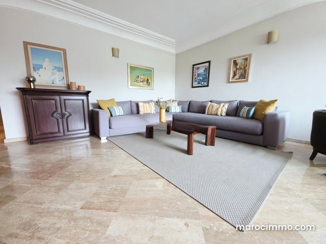 Top appartement meublé sans vis à vis avec terrasse couverte orienté Sud — 5