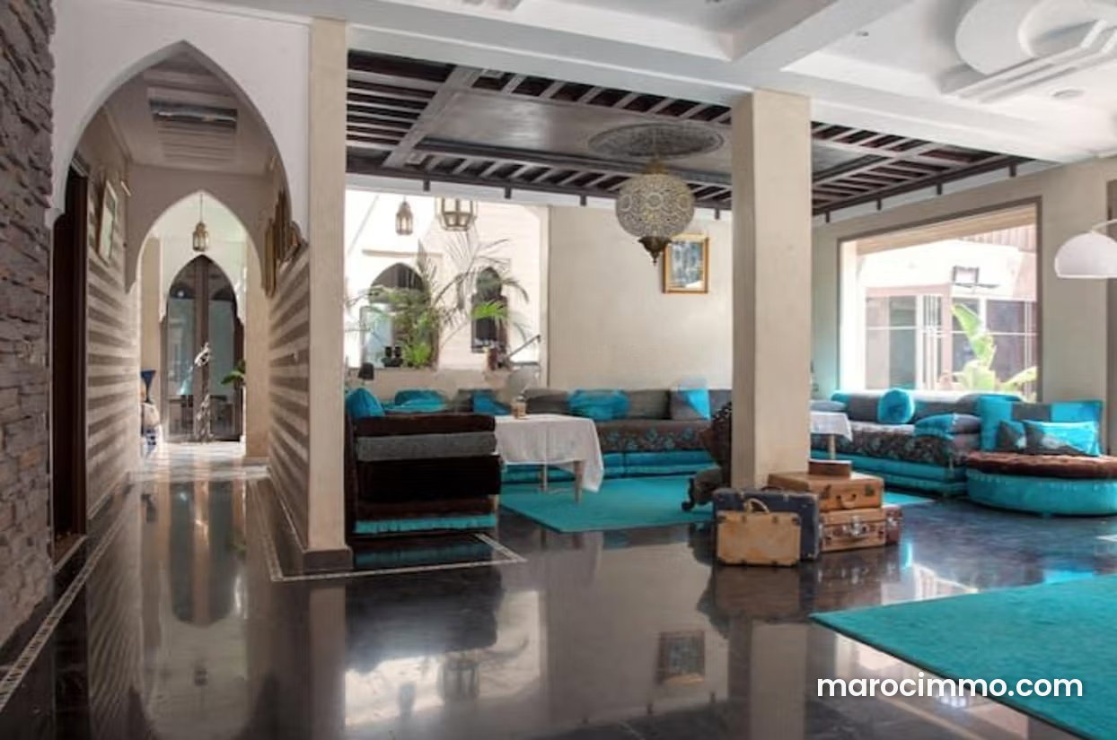 Villa 9 chambres à vendre, Route de Fès à Marrakech — Marrakech