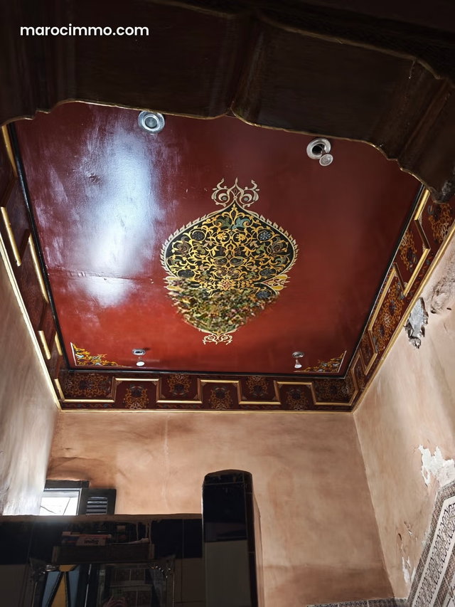 Prime Location. Riad and Commercial Space — 4