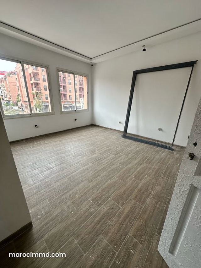 FOR SALE – 44 m² Office or Studio – Centre Guéliz — 4