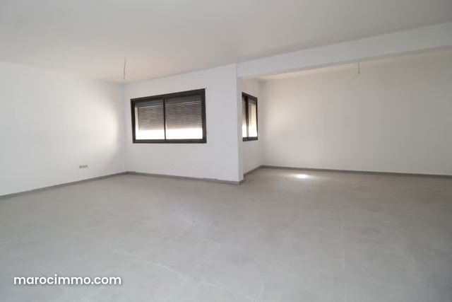 Bureau de 68 m² à Avenue Moukawama, Agadir — Agadir