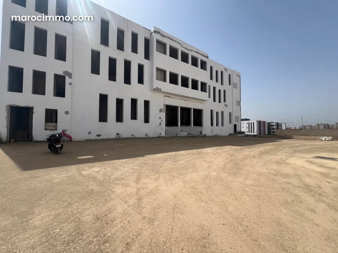 3,000 m² Commercial Premises for Rent in Lissasfa, Casablanca — Casablanca