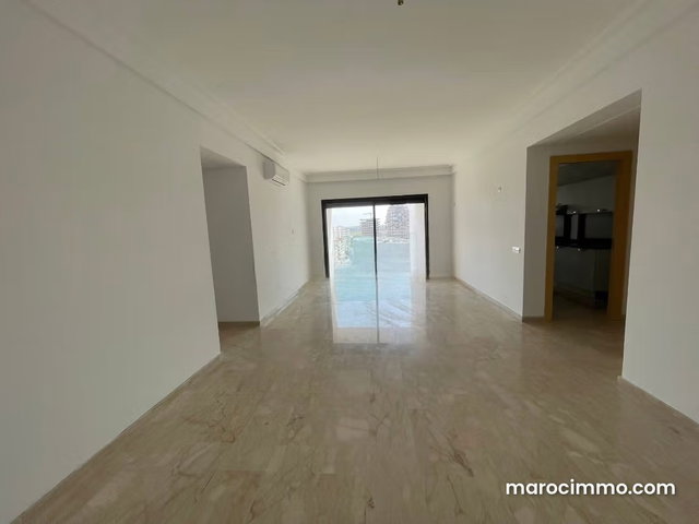 Très bel appartement 3 chambres vide cfc — 2