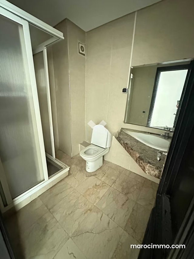 Appartement à Vendre de 104.0 m² à Casablanca, Palmier Maarif — 4