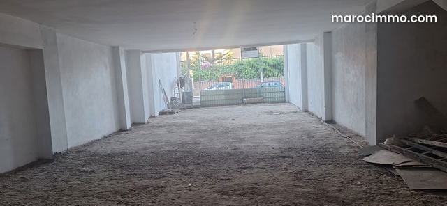 Rent this commercial space in Franceville. Total area 288 m² — Casablanca