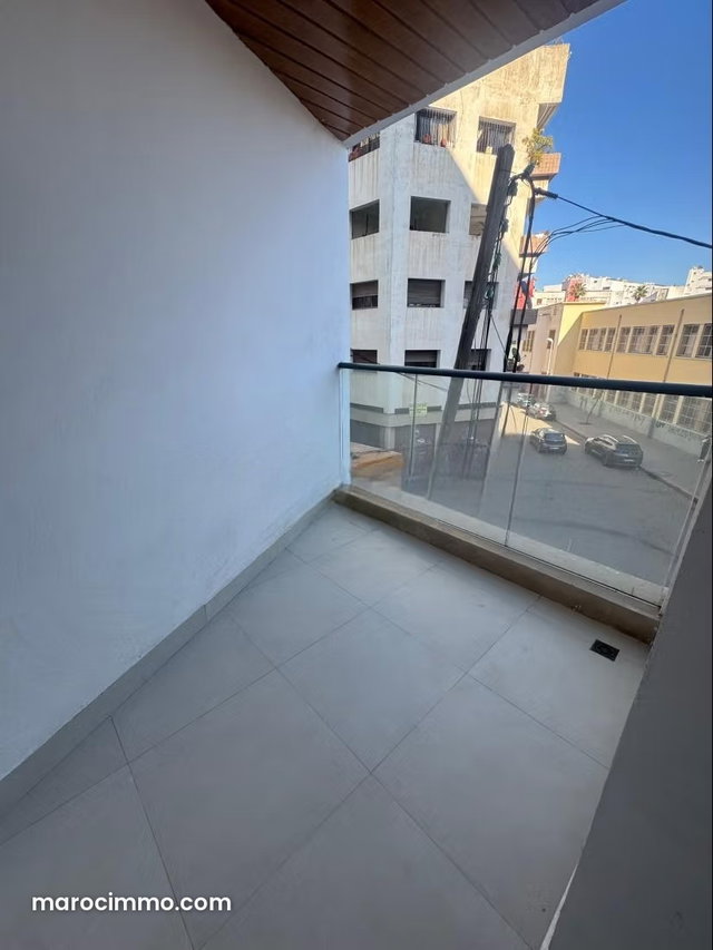 Bel appartement à vendre à Racine Extension. 2 grandes pièces. Jardin et terrasse — 5