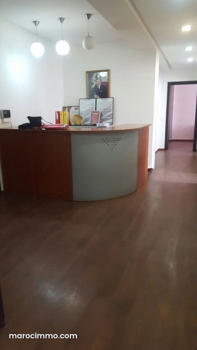 Offices for Sale in Agdal. 132 m². Concierge and Air Conditioning — 5