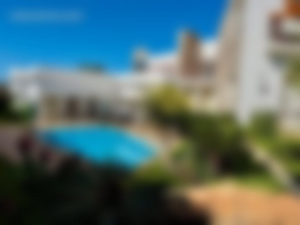 1,900 m² Villa with Swimming Pool and Landscaped Garden, Souissi, Rabat