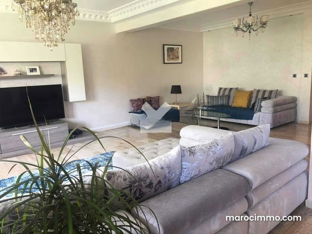 Appartement à Vendre de 171.0 m² à Casablanca, Hopitaux — 2